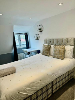 Lovely City Centre Room